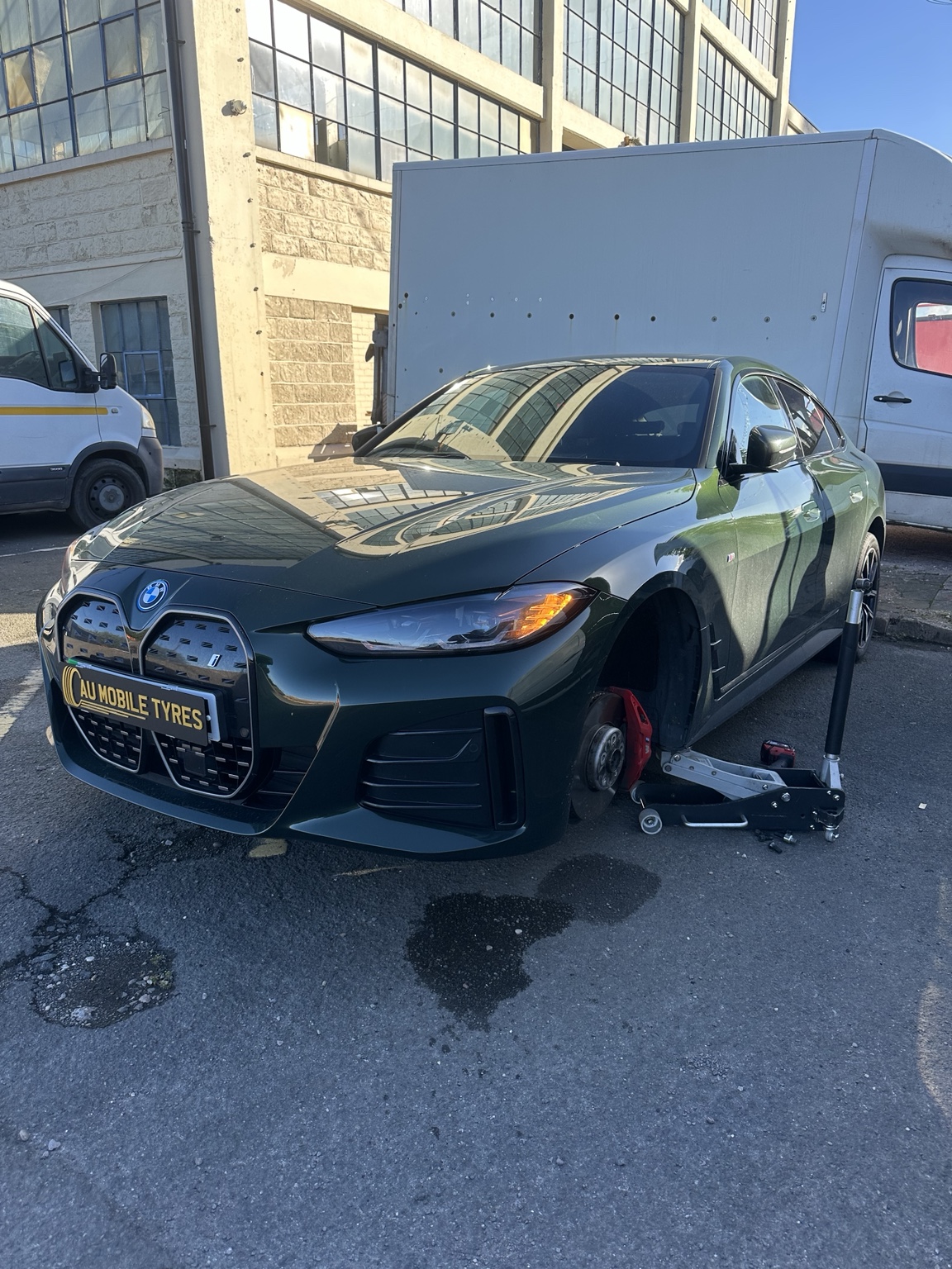BMW mobile tyre fitting